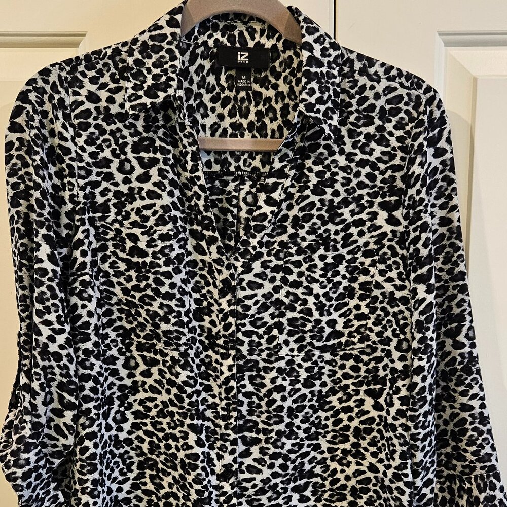Iz Byer women's blouse